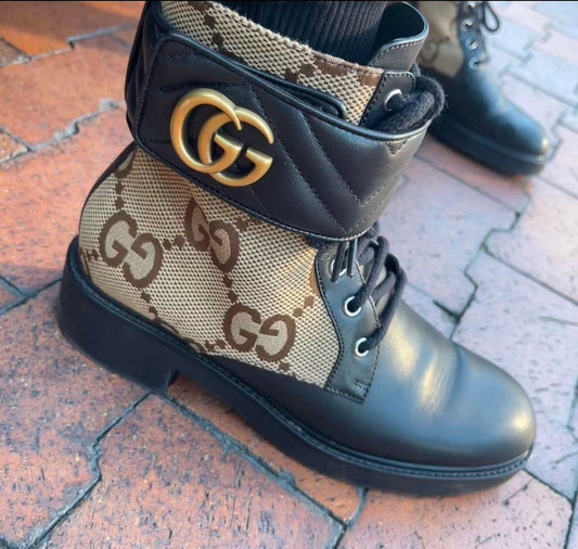 A G Boots